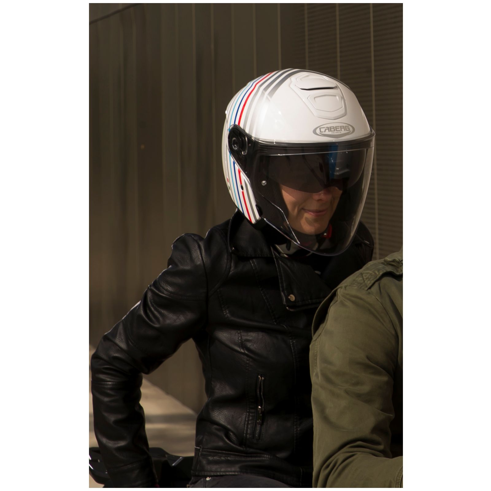 Caberg Helm Flyon Bakari, weiß/silber-blau-rot