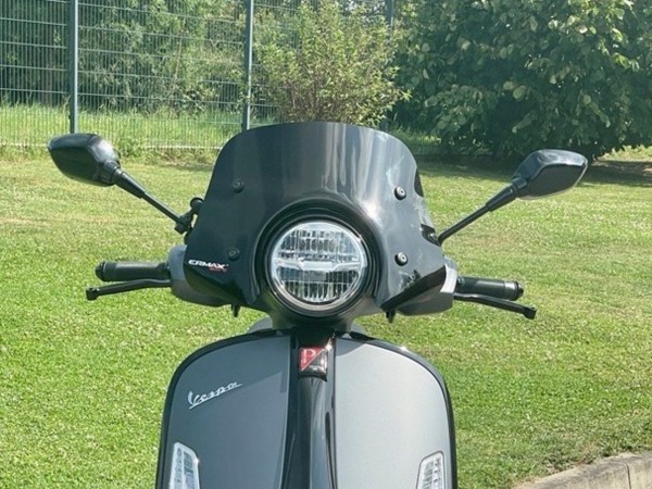 Windschild ERMAX Piccolo H 300 mm für Vespa GTS/​GTS Super/​GT L (-22), schwarz